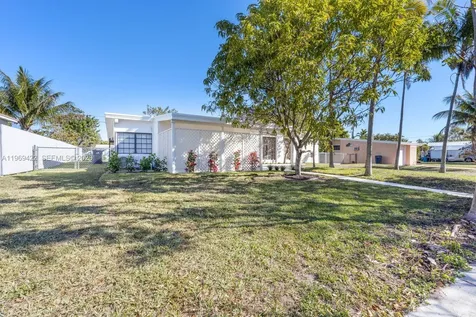 9241 Marine Drive Cutler Bay FL 33189