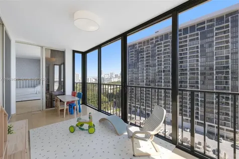 1915 Brickell Avenue Miami FL 33129