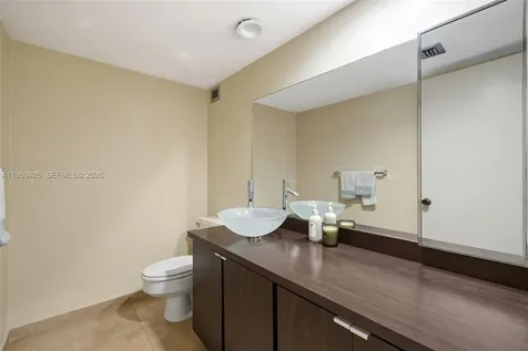 1915 Brickell Avenue Miami FL 33129