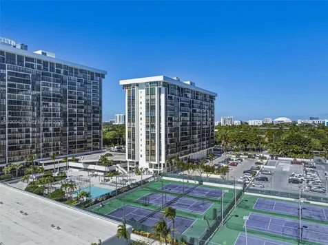 1915 Brickell Avenue Miami FL 33129