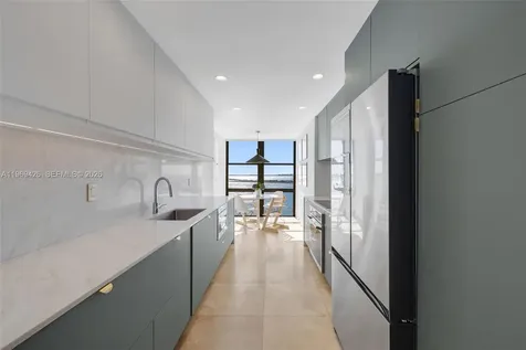 1915 Brickell Avenue Miami FL 33129