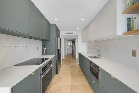 1915 Brickell Avenue Miami FL 33129