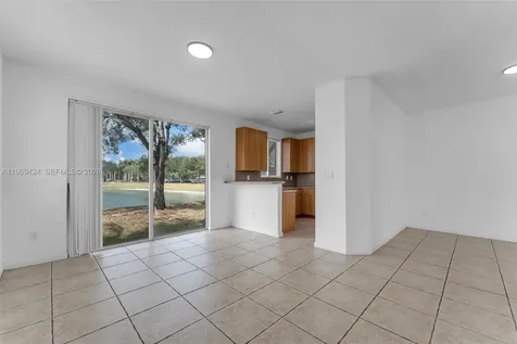 2712 SE 15th Place Homestead FL 33035