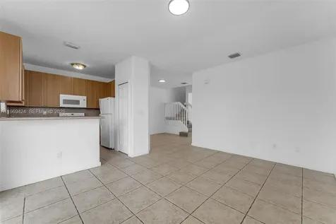 2712 SE 15th Place Homestead FL 33035