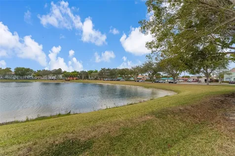 2712 SE 15th Place Homestead FL 33035