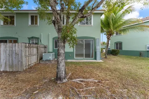 2712 SE 15th Place Homestead FL 33035