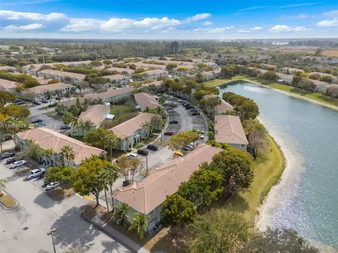 2712 SE 15th Place Homestead FL 33035