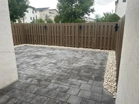 10445 NW 81st Terrace Doral FL 33178
