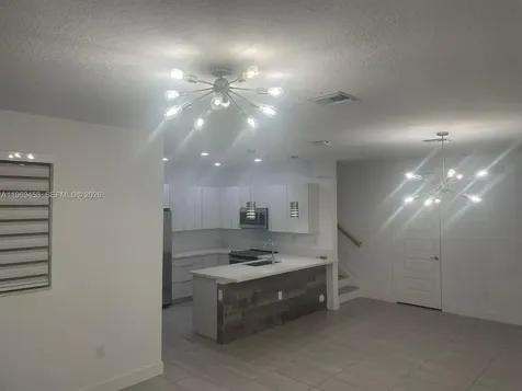 10445 NW 81st Terrace Doral FL 33178