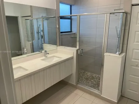 10445 NW 81st Terrace Doral FL 33178