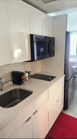 19201 Collins Avenue Sunny Isles Beach FL 33160