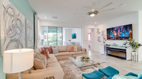 8911 Caroline Bay Court Kissimmee FL 34747