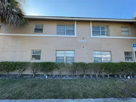 1024 Twin Lakes Drive Coral Springs FL 33071