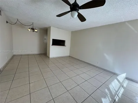 1024 Twin Lakes Drive Coral Springs FL 33071