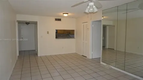 995 SW 84th Avenue Miami FL 33144