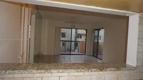 995 SW 84th Avenue Miami FL 33144
