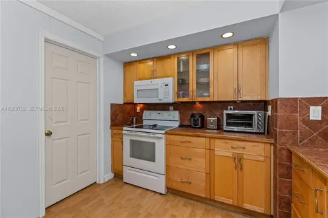 9722 NW 23rd Court Pembroke Pines FL 33024