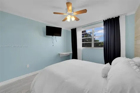1681 NW 70th Avenue Plantation FL 33313