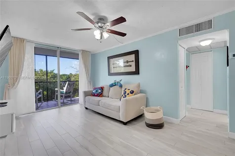 1681 NW 70th Avenue Plantation FL 33313
