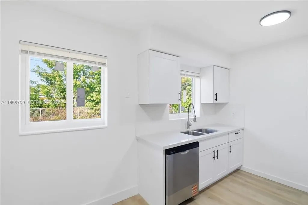 931 Chateau Park Drive Fort Lauderdale FL 33311