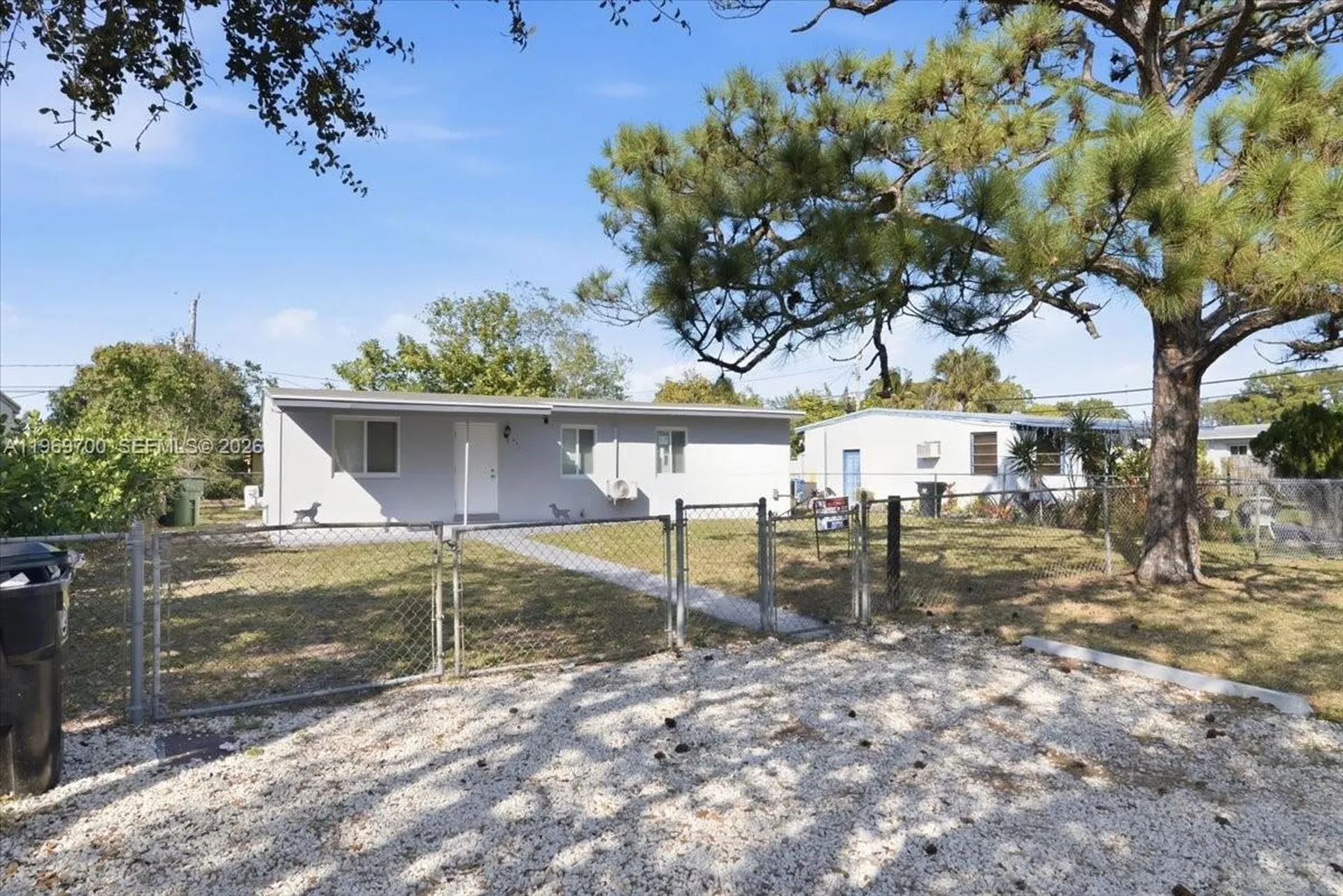 931 Chateau Park Drive Fort Lauderdale FL 33311