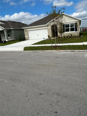 632 Taylor Grove Lain Lake Wales FL 33898