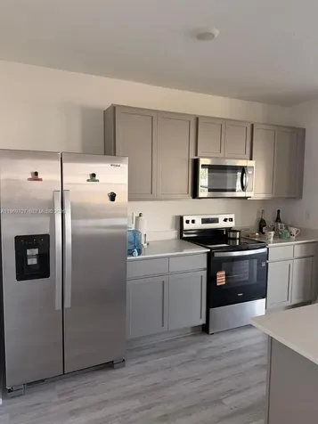 632 Taylor Grove Lain Lake Wales FL 33898