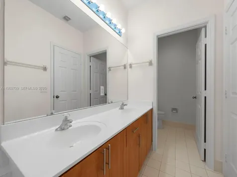 1483 SE 25th Avenue Homestead FL 33035