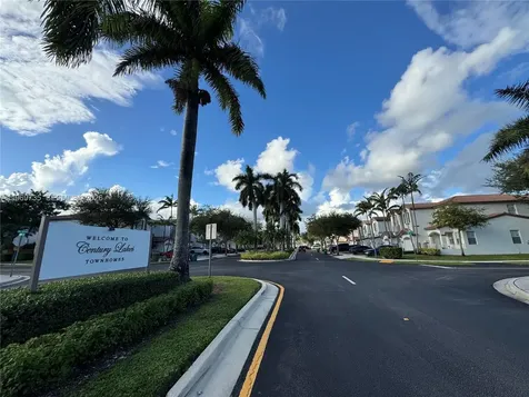6243 SW 165th Avenue Miami FL 33193