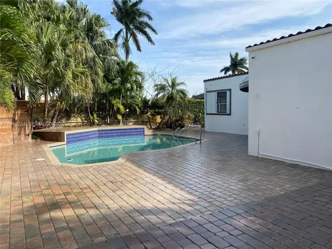 720 NW 123rd Avenue Miami FL 33182