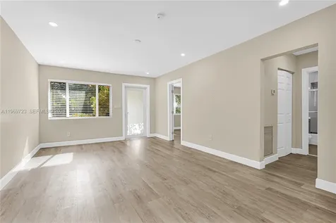 11919 NE 8th Avenue Miami FL 33161