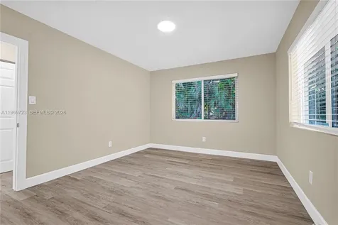 11919 NE 8th Avenue Miami FL 33161