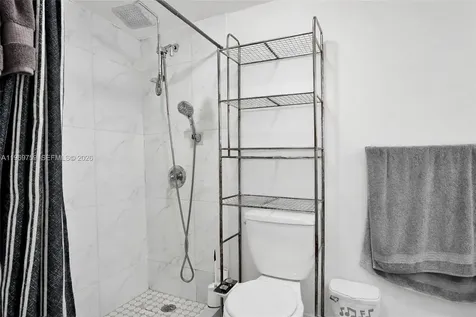 2104 NW 1st Terrace Miami FL 33125