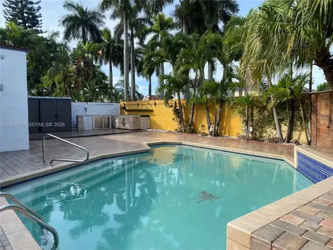 720 NW 123rd Avenue Miami FL 33182