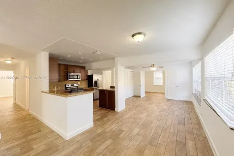 6780 Meade Street Hollywood FL 33024