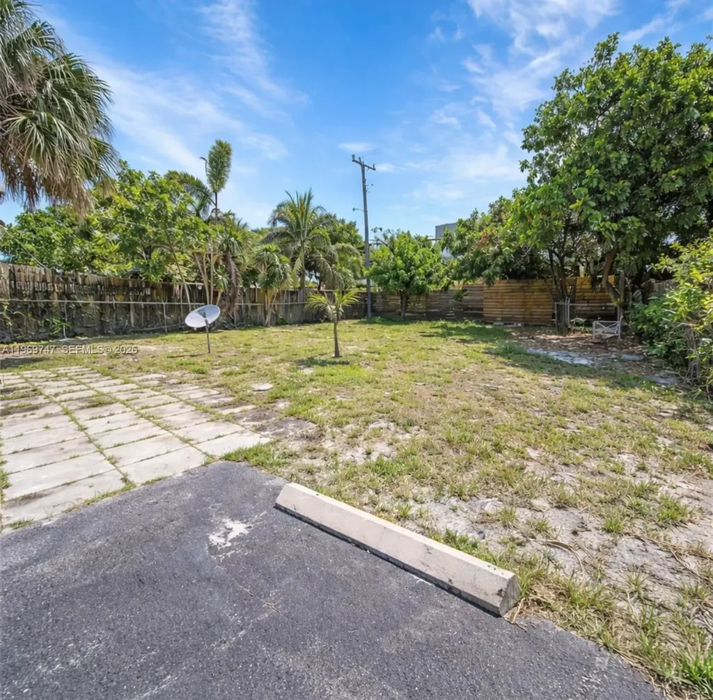 1116 NE 15th Avenue Fort Lauderdale FL 33304