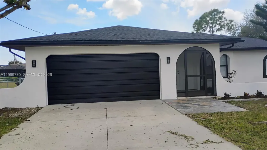 1404 SE 19th Street Cape Coral FL 33990
