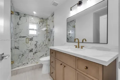 9990 Broad Channel Drive Cutler Bay FL 33157
