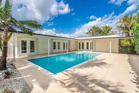 9990 Broad Channel Drive Cutler Bay FL 33157