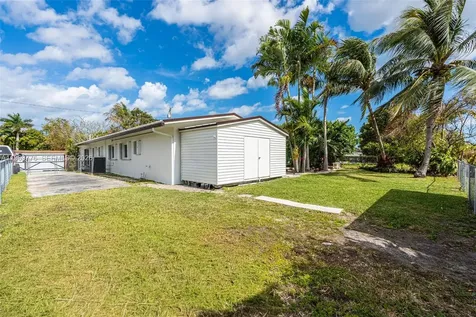 9990 Broad Channel Drive Cutler Bay FL 33157