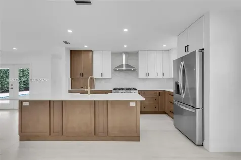 9990 Broad Channel Drive Cutler Bay FL 33157