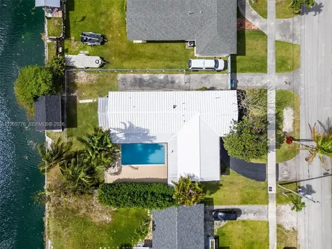 9990 Broad Channel Drive Cutler Bay FL 33157