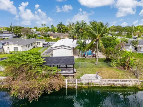 9990 Broad Channel Drive Cutler Bay FL 33157