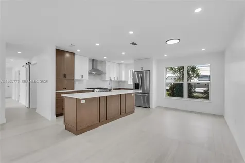 9990 Broad Channel Drive Cutler Bay FL 33157