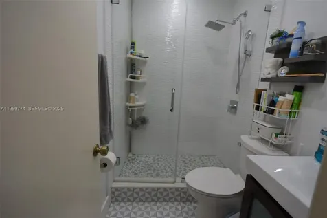 890 E 38th Street Hialeah FL 33013