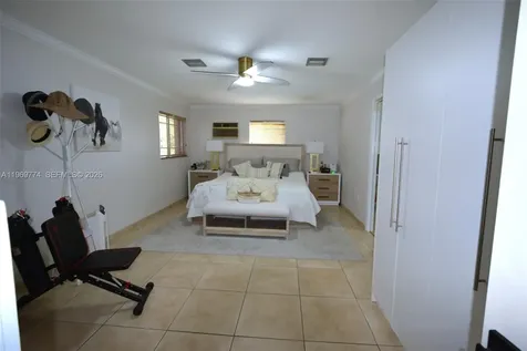 890 E 38th Street Hialeah FL 33013