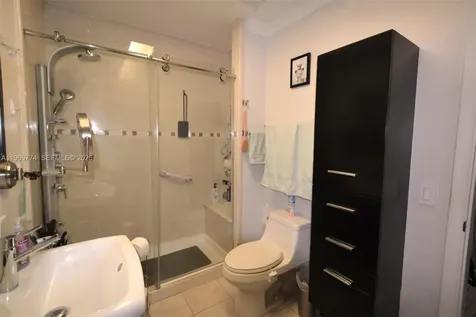 890 E 38th Street Hialeah FL 33013