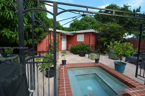 890 E 38th Street Hialeah FL 33013