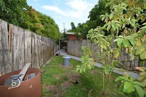 890 E 38th Street Hialeah FL 33013