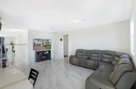10321 SW 232nd Street Cutler Bay FL 33190
